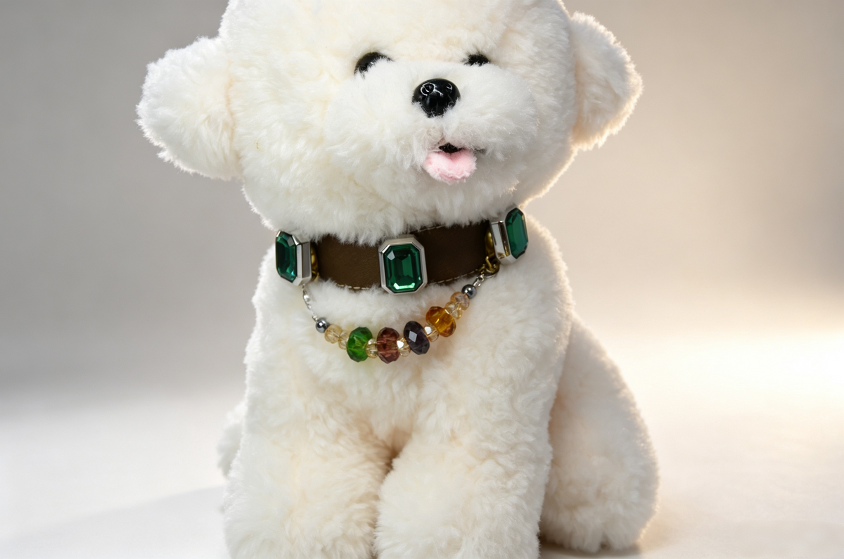 Luxury Emerald Gemstone Pet Collar - Handmade Leather & Crystal Charm