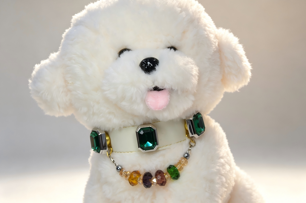 Luxury Emerald Gemstone Pet Collar - Handmade Leather & Crystal Charm