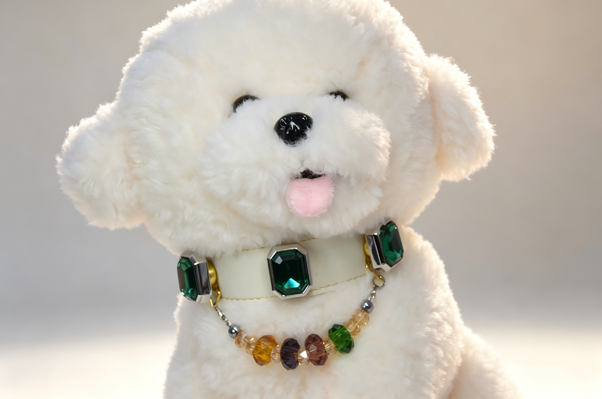 Luxury Emerald Gemstone Pet Collar - Handmade Leather & Crystal Charm